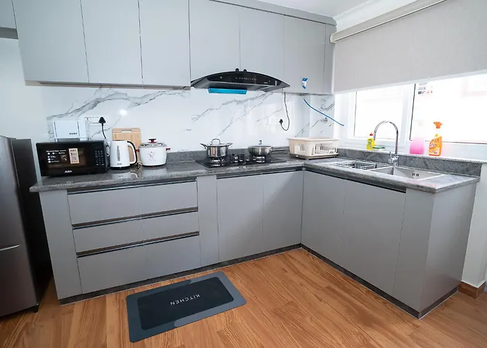 Bright & Cozy 2bhk, Spacious & Comfortable *