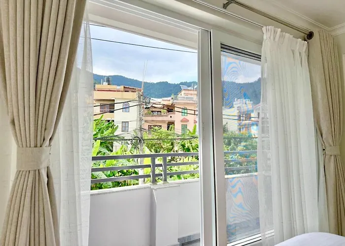 Apartment Bright & Cozy 2bhk, Spacious & Comfortable *